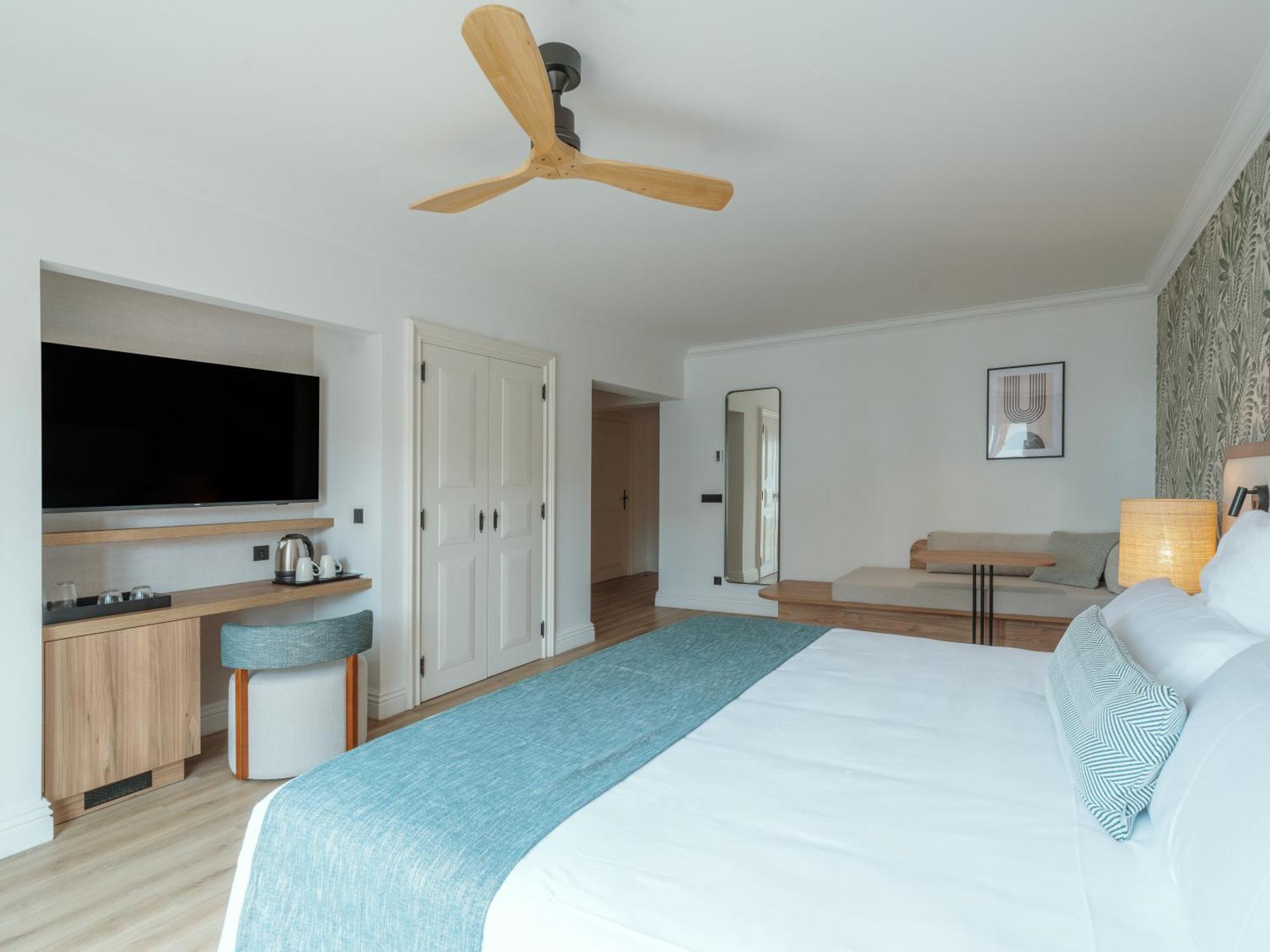 Hotel Dreams Madeira & Marina 5*